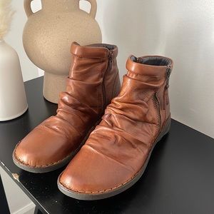 Miz Mooz Leather boots